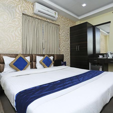 โอโย 7790 โฮเต็ล รอยัล ไฮต์ Hotel โกลกาตา ภายนอก รูปภาพ