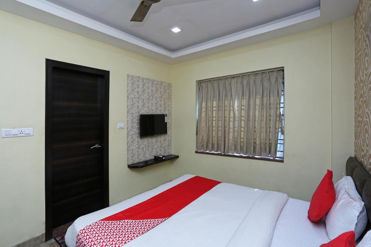 โอโย 7790 โฮเต็ล รอยัล ไฮต์ Hotel โกลกาตา ภายนอก รูปภาพ